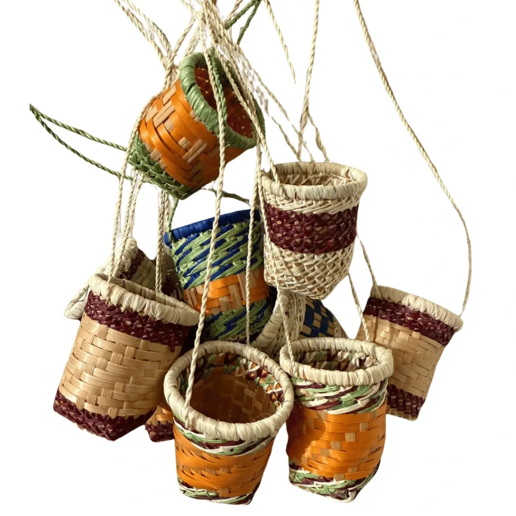 mini-canasto-yare-artesanal-cesteria-amazonica-herbal-heritage.webp