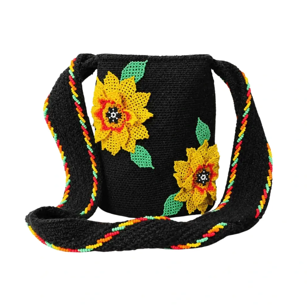 mochila-aruaca-tejido-mostacilla-madeja-artesanal-colombia-bogota-3.webp