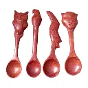 Cuchara Artesanal con Figura Tallada – Palo Sangre.webp