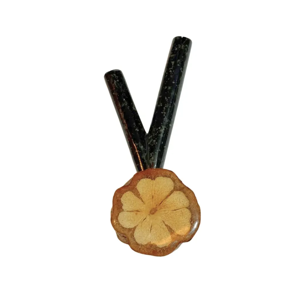 Kuripe - Piedra Serpentina con Bejuco de Yagé grande