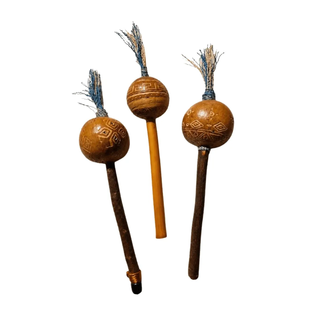Maraca Pequeña con Cuerda